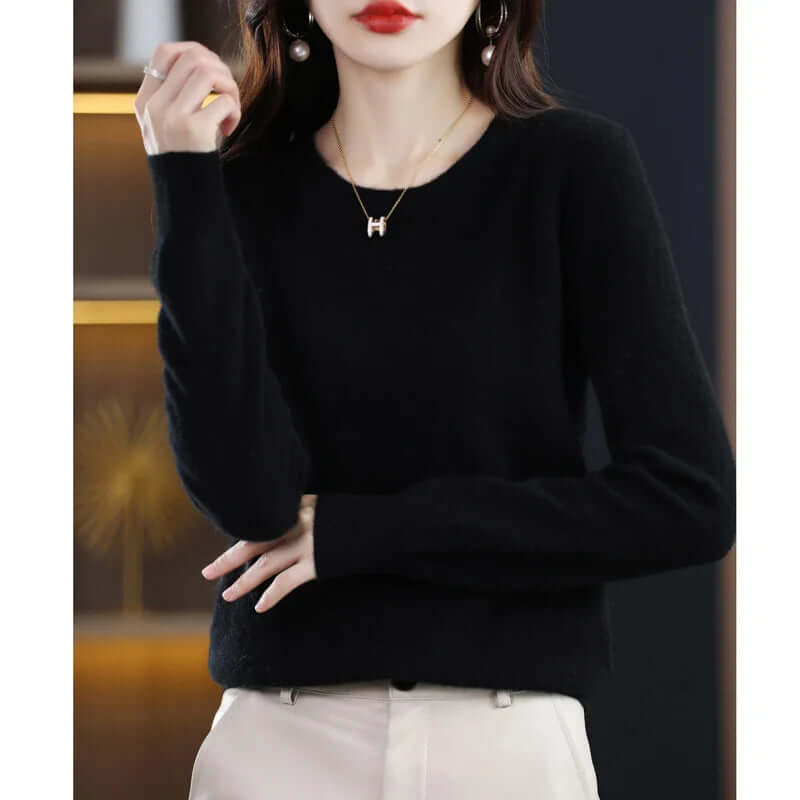 Women's Soft-Touch Knit Jumper – Black